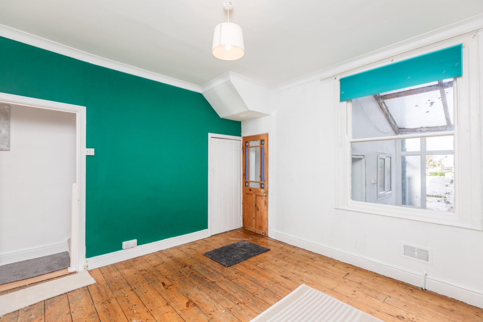 Woodville Road, Mumbles, Swansea, SA3 4AE